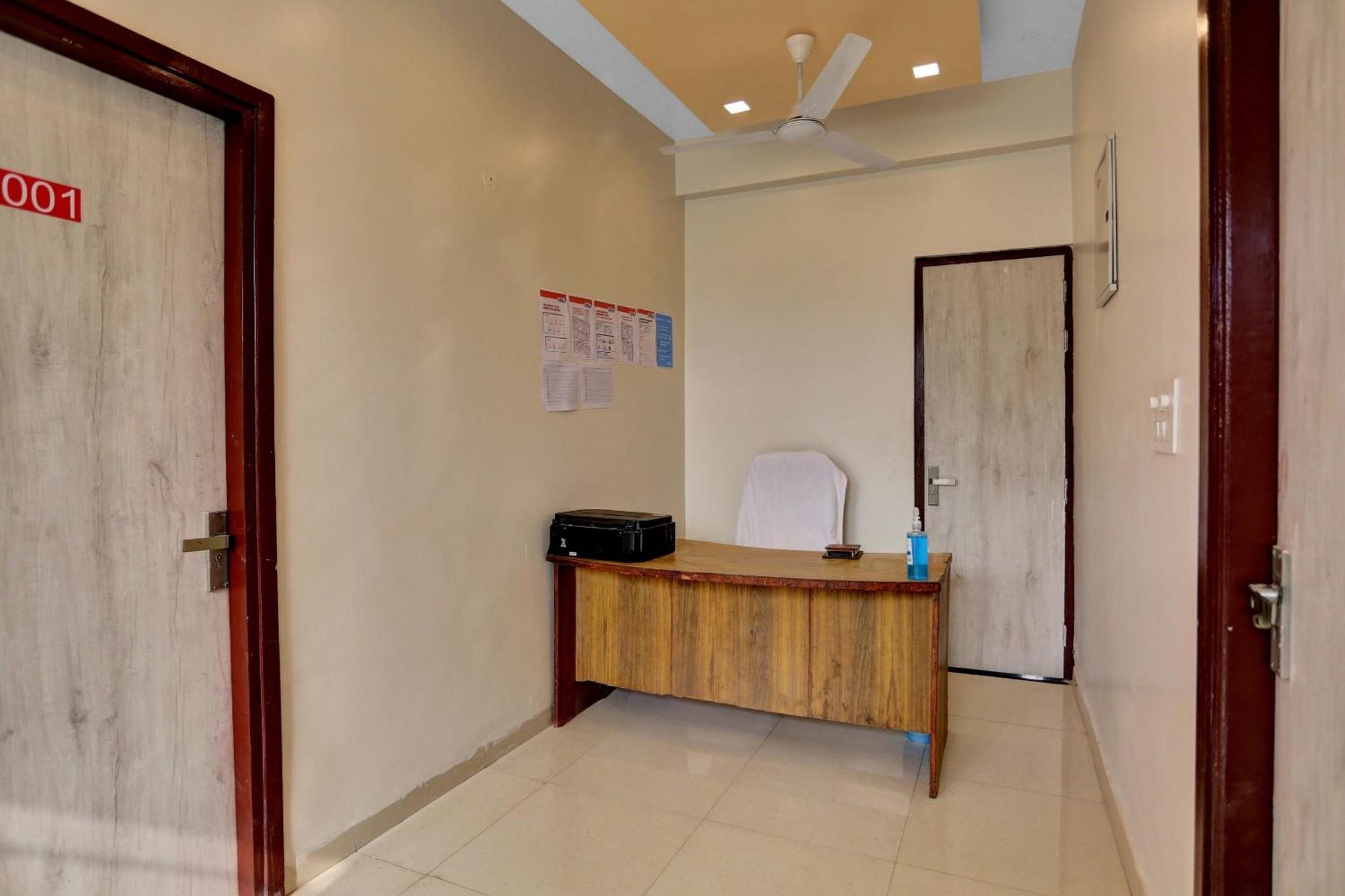 Hotel O Expo View Near Pvr Ansal Plaza Greater Noida Exteriör bild
