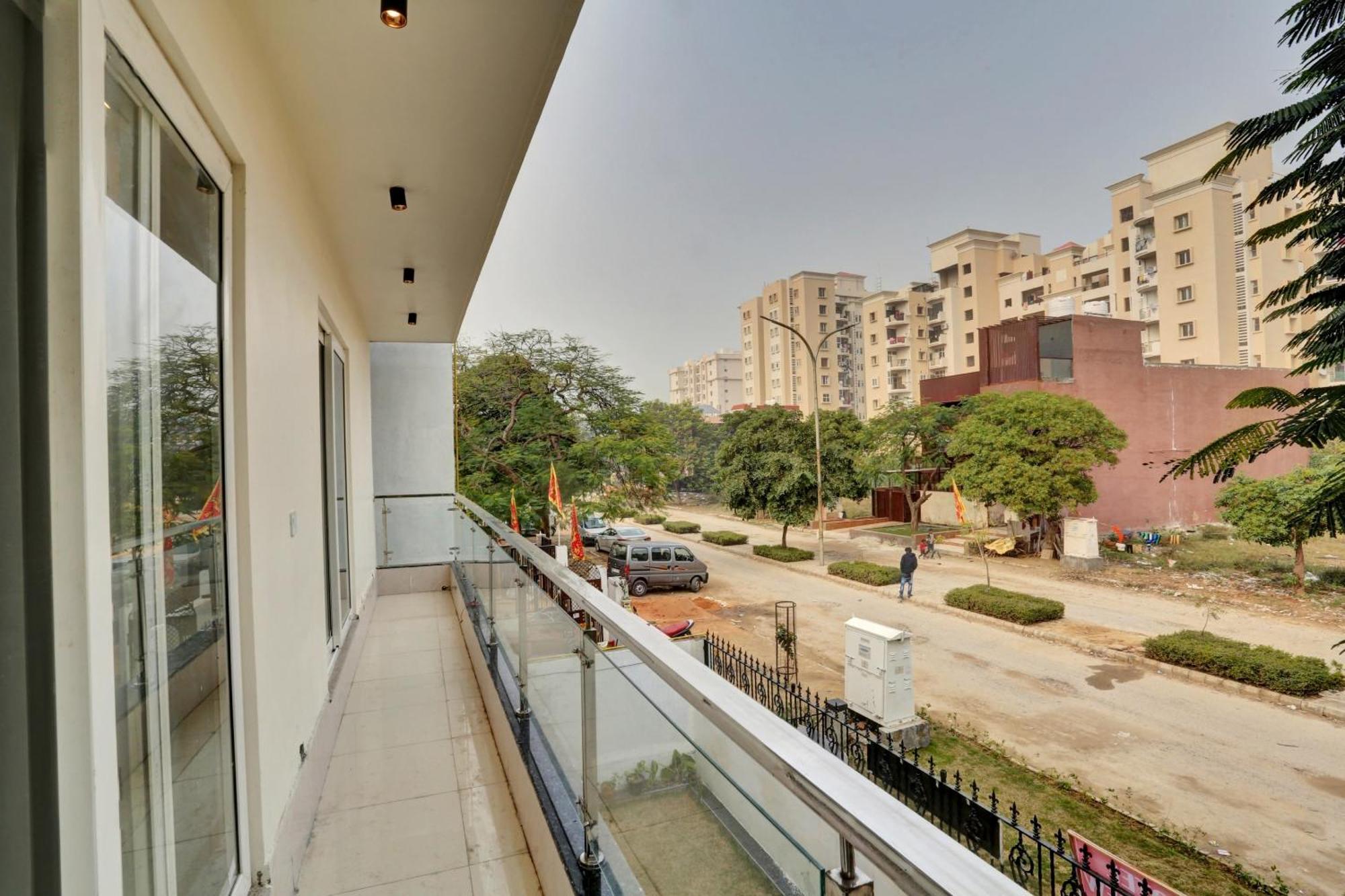 Hotel O Expo View Near Pvr Ansal Plaza Greater Noida Exteriör bild